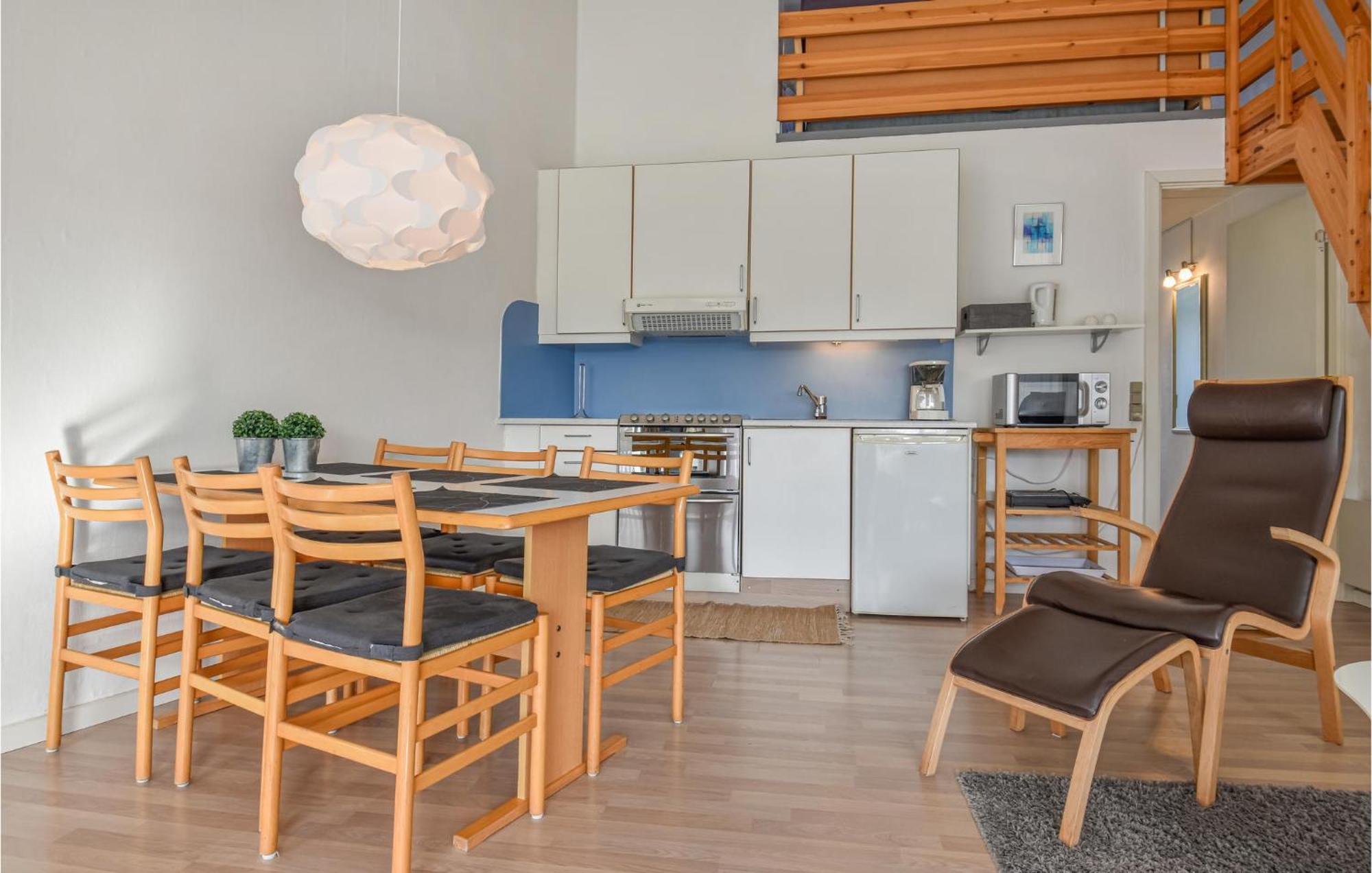 Cozy Apartment In Ringkobing With Kitchen Екстериор снимка